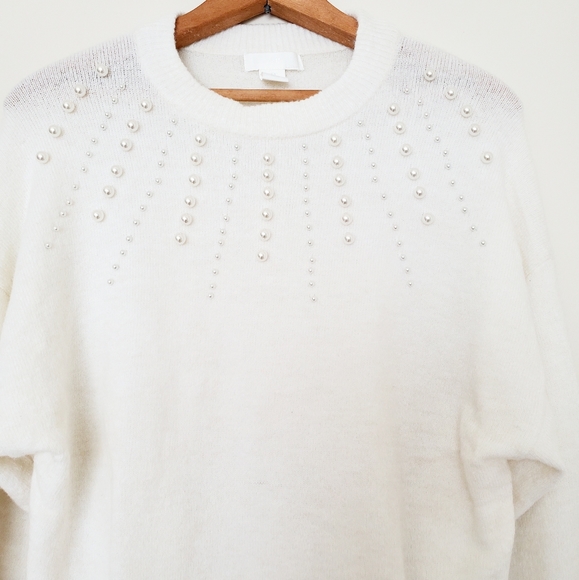 H&M white cowl neck sweater with pearls - Picture 4 of 8